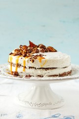 Date and cream cake