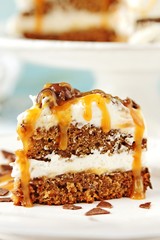 Date and cream cake