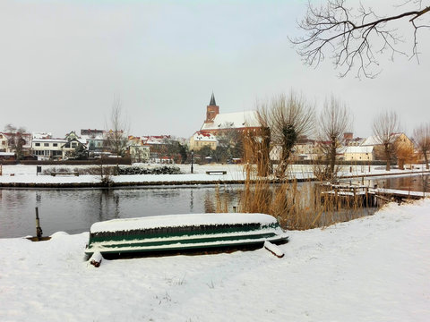 Beeskow Marienkirche im Winter - church Marienkirche von Beeskow in Brandenburg