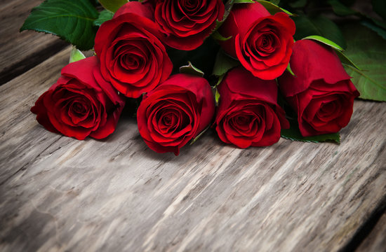 Red roses on a table
