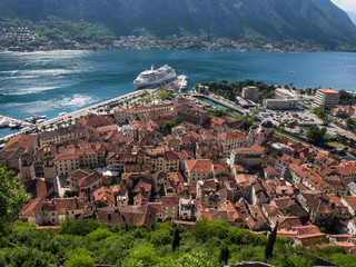 Fototapeta na wymiar Kotor harbor view