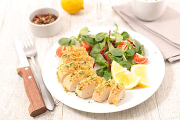 chicken breast with salad