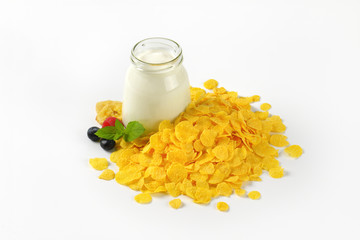 corn flakes and white yogurt