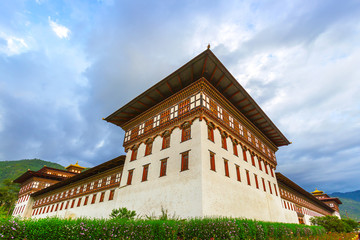 Fototapeta na wymiar Tashichho Dzong is a Buddhist monastery and fortress on the northern edge of the city of Thimpu in Bhutan..