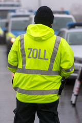 Zoll - Zollbeamter