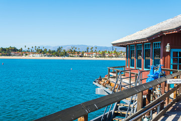 Fototapeta na wymiar Santa Barbara coastline seen from the pier
