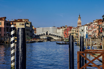 ponte di Rialto e Canal Grande a Venezia