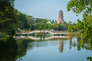 Wat Phra Ram from park