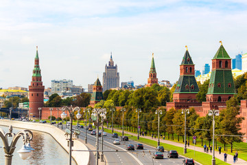 Fototapeta premium Kremlyovskaya embankment in Moscow