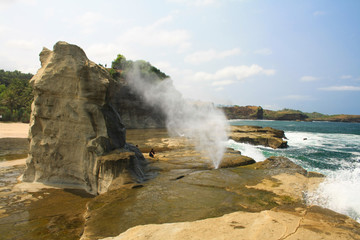 Klayar Beach