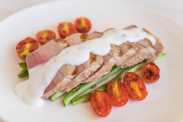 tuna steak with salad