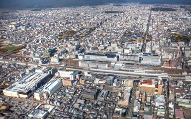 Obraz premium 空からの京都駅