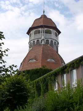 Башня водолечебницы - символ Светлогорска