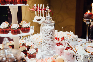 eco-friendly cake on the festive table.