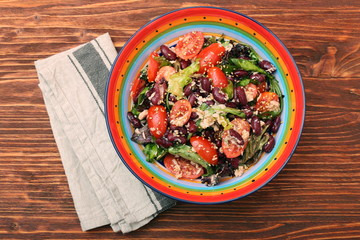 Tuna salad with beans and cherry tomatoes