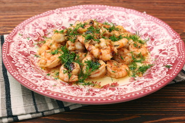 Tasty grilled shelled pink shrimps