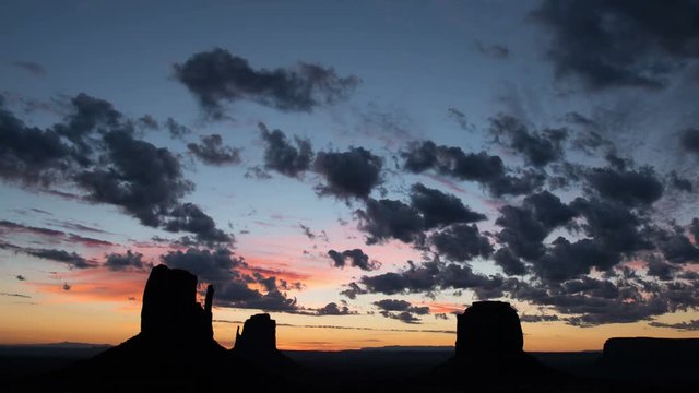 Monument Valley Sunrise Time Lapse 04