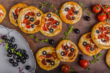 Mini quiche with sausage