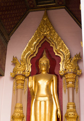 Fototapeta premium Phra Pathommachedi is the tallest stupa in the world in Nakhon Pathom, Thailand.