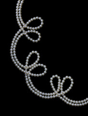 Twisted strings of pearls