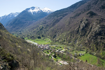Fototapeta na wymiar Orgeix village in French Pyrenees