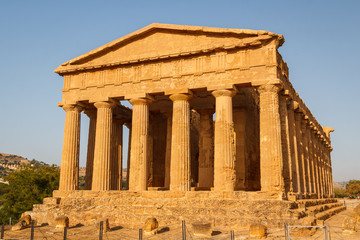 Obraz premium Ruins of the temples in the ancient city of Agrigento, Sicily, I