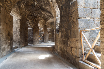 Obraz premium Remains of the Roman amphitheatre in the historic centre of Cata