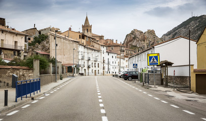 Obraz premium the road in Montalban town, province of Teruel, Spain