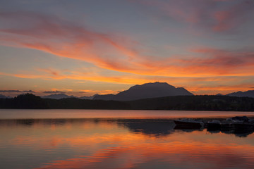 Obraz premium Faaker See am Abend, Kaernten, Oesterreich