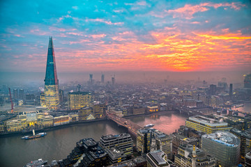 Fototapeta premium Tower Bridge, widok z The Shard, Londyn, Wielka Brytania