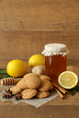 Gingerbread cookies with honey, lemon, cardamom and cinnamon.