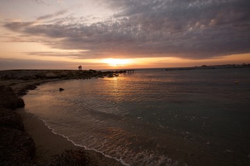 Fototapeta na wymiar the sea at sunrise