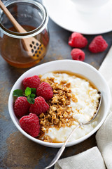 Cottage cheese for breakfast with granola