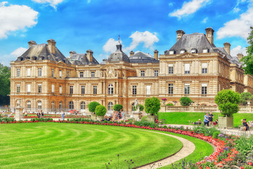 Fototapeta na wymiar Luxembourg Palace and park in Paris, the Jardin du Luxembourg, o