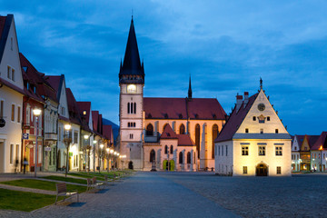 Fototapeta na wymiar evening church st. Egidius on historical square, Bardejov, Slovakia