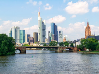 Fototapeta na wymiar panoramic view to frankfurt skyline, germany