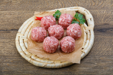 Raw meatball