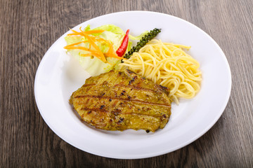 Grilled meat with green curry