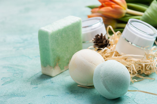 Green Bath Bomb And Soap With SPA Products