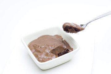 Natillas de chocolate con bizcocho