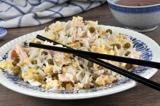 Assiette de riz cantonnais 