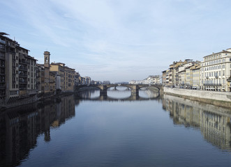 Fototapeta premium View of the Ponte Santa Trinita over the Arno River 