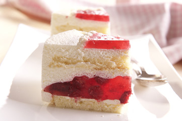 layer cake, pie with fruit jelly / raspberry 