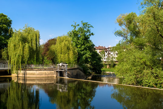 Die aufgestaute Nagold in Pforzheim
