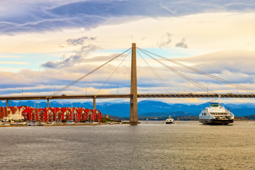 Fototapeta na wymiar Stavanger panorama of the bridge in the background, Norway.