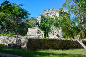 Fototapeta na wymiar Chichen Itza Maya Pyramide, Yucatan, Mexiko