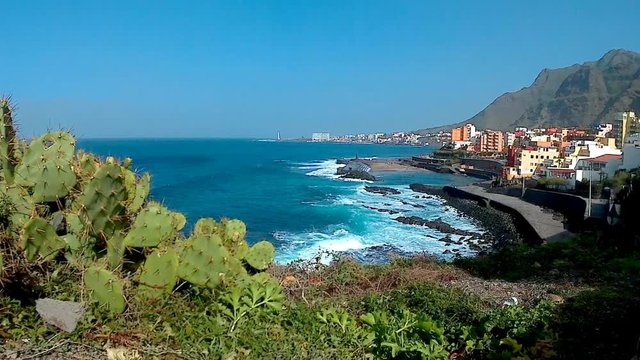Teneriffa, K&uuml;ste in Bajamar mit Blick auf Hidalgo