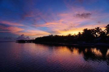 Obraz na płótnie Canvas Spektakulärer Sonnenuntergang auf den Florida Keys