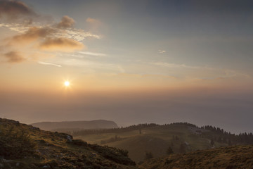 Sonnenaufgang am Dobratsch