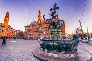 December 02, 2016: The fountain by the City Hall of Copenhagen, - obrazy, fototapety, plakaty